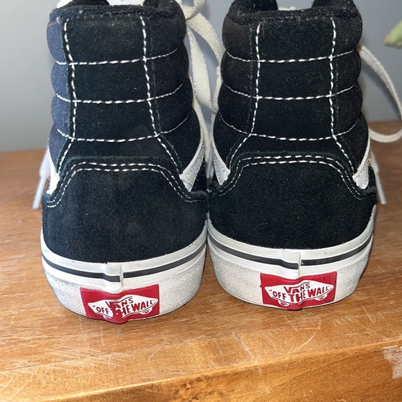 Vans high top sneaker size 4 youth - Picture 3 of 5